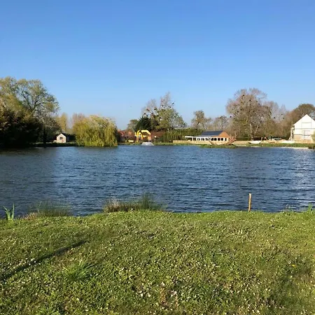 Le Domaine De La Carperie Bréhal